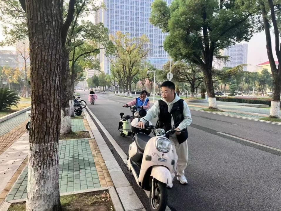 8a9c846be9e0f8a4cfed5a2ca50f381e