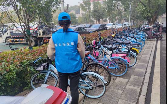 61a1b01735b0bd6b13fdde7cb9608e7